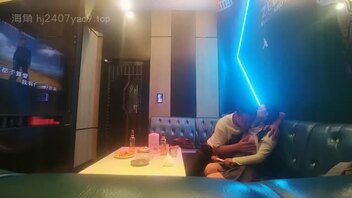 KTV操校花妹妹，真的好爽