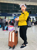 真实乱母记录4（计划今晚看电影摸老妈奶试探，明天泡温泉后酒店操老妈）1