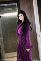 抖音30万粉的“健身御姐”蕾蕾醒了没,塌房了!这回是真的“醒了”给大家看。早期混迹灰色地带的视频被扒,打着“巨蟹INTJ”深情人设的IP,背后竟是“下海”做小姐的过往2