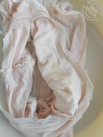 日常分享妈妈新鲜换下的内衣裤，还挂着一根毛1