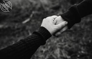 兄妹交往6年 总被說「夫妻脸」 她验DNA結果崩溃:该做的都做了0