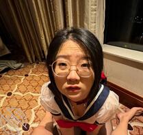 地表最强反差眼镜母狗