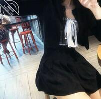 阵风掀起裙摆，路人能看到的我也给你看，并且还让你看的比他们更多，你喜欢吗1