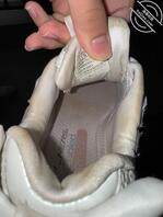 楼上臭骚货阿姨穿的白鞋0