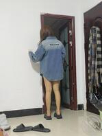 表妹元旦放假准备尝试突破一下，可惜表妹生病了只能揩揩油