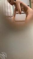 澡堂偷拍人妻少妇