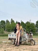 地头全裸露出 老头居然扣我2