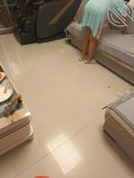 丈母娘在前面撅着屁股，好想一下过去抱住她直接干进去2