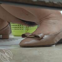 兄弟们这个逼好黑，多多关注评论才是每天更下去的动力，2