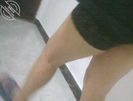 （原创）半夜老妈下面给我吃，我把我妈按在沙发上乱操！还内射了她。0