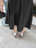 抄底刚结婚的少妇