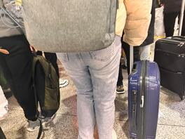 赶车碰到的大屁股真带劲0