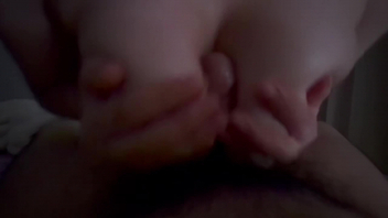 极品巨乳夹着你，什么姿势都能射