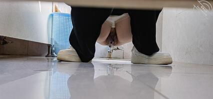 出动 蝴蝶少半个翅膀0