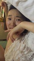 【露脸视频123】绿帽一边安抚老婆被大鸡巴哥们操一边录像过足绿帽瘾～0