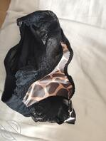 妈妈的内裤，我妈是骚货吗，大家看看