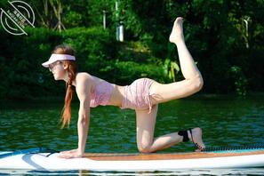 找人一起搞我的表姐（她的生活照）1