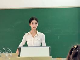 偷拍几张四川师范大学校鸡王庆琳，大家一起评价一下这个舞蹈生的校园日常