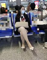 回老家在车站偷拍丝袜妹0