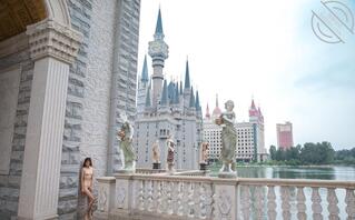 人妻少妇户外极限露出挑战1