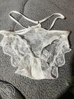 分享姐姐的晾晒，这都是些啥玩意啊，反差直接是个骚逼，顺便翻出姐姐的内内撸0