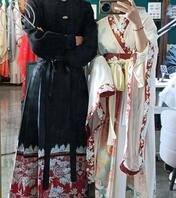 想草妹妹了（不是亲的）但是她对我的态度不热不冷的，有没有人出个主意2