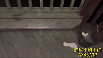 [原创]公园做爱枫林晚公园爆艹人妻全集