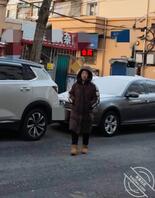 建国公园老头乐（去趟市场买点东西看到这两个老逼都出来干活了真敬业啊）1