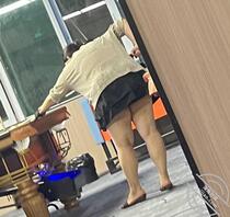 偷拍桌球肥少妇0