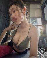 老姐发骚要让我跟她打视频洗澡。还给我发自己洗澡的照片……各种勾引我1