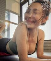 老姐发骚要让我跟她打视频洗澡。还给我发自己洗澡的照片……各种勾引我2