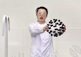 6.3生日的贫乳女老师洗澡2