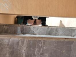 原创厕拍 身材不错的小少妇可惜没拍到脸0