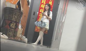 尾随JK小姐姐打胶,挺可爱的有视频1