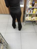 瑜伽裤偷拍 很紧实1