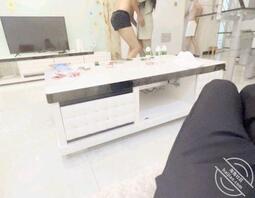 【绿帽原创】带老婆多人4P被灌醉,酒后发情被海友们扒光无套轮奸了!1