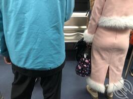 分享-一对大屁股，想怎么玩1