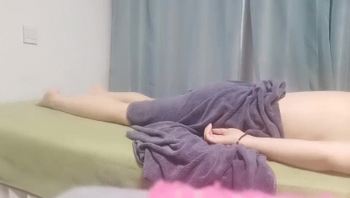 32岁的少妇第二次来按摩一碰就叫床干就完事了