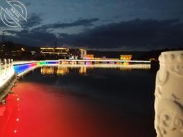 无聊，出去转转0