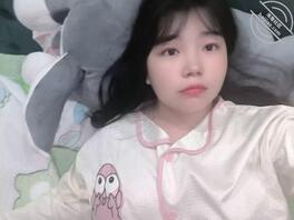 小穴痒了来羞辱我让我高潮