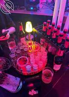 在某软件上认识了一个女的贼他妈骚,被我灌醉带回来还一直跟我说钱1