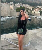 意外发现留学时谈的第一个女朋友有新欢了，心里不太舒服