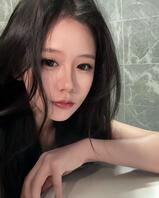 屄屄痒了，完成任务0