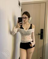 有没有高中弟弟想要姐姐给你破处的呀？让姐姐看看你的大鸡巴好不好1