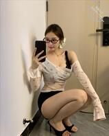 有没有高中弟弟想要姐姐给你破处的呀？让姐姐看看你的大鸡巴好不好2