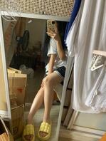 视频 女儿在浴室洗澡 俺没控制住 隔壁都是人 女儿捂着嘴没敢大声0