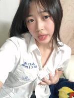 超嫩的高中妹妹,重金砸出自慰视频,清纯背后的反差你想看吗1