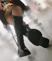 晚间福利——偷拍骚货女大腿照集合