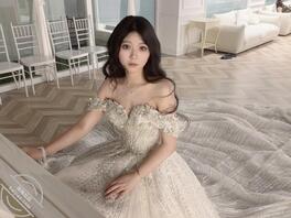 大家好，我是小母狗朱子怡，这是我小号，那个号被封了呜呜呜1