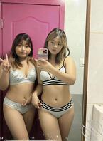 坑闺蜜系列，拍朋友内衣照给男神打飞机，这样的母狗给我来几个2